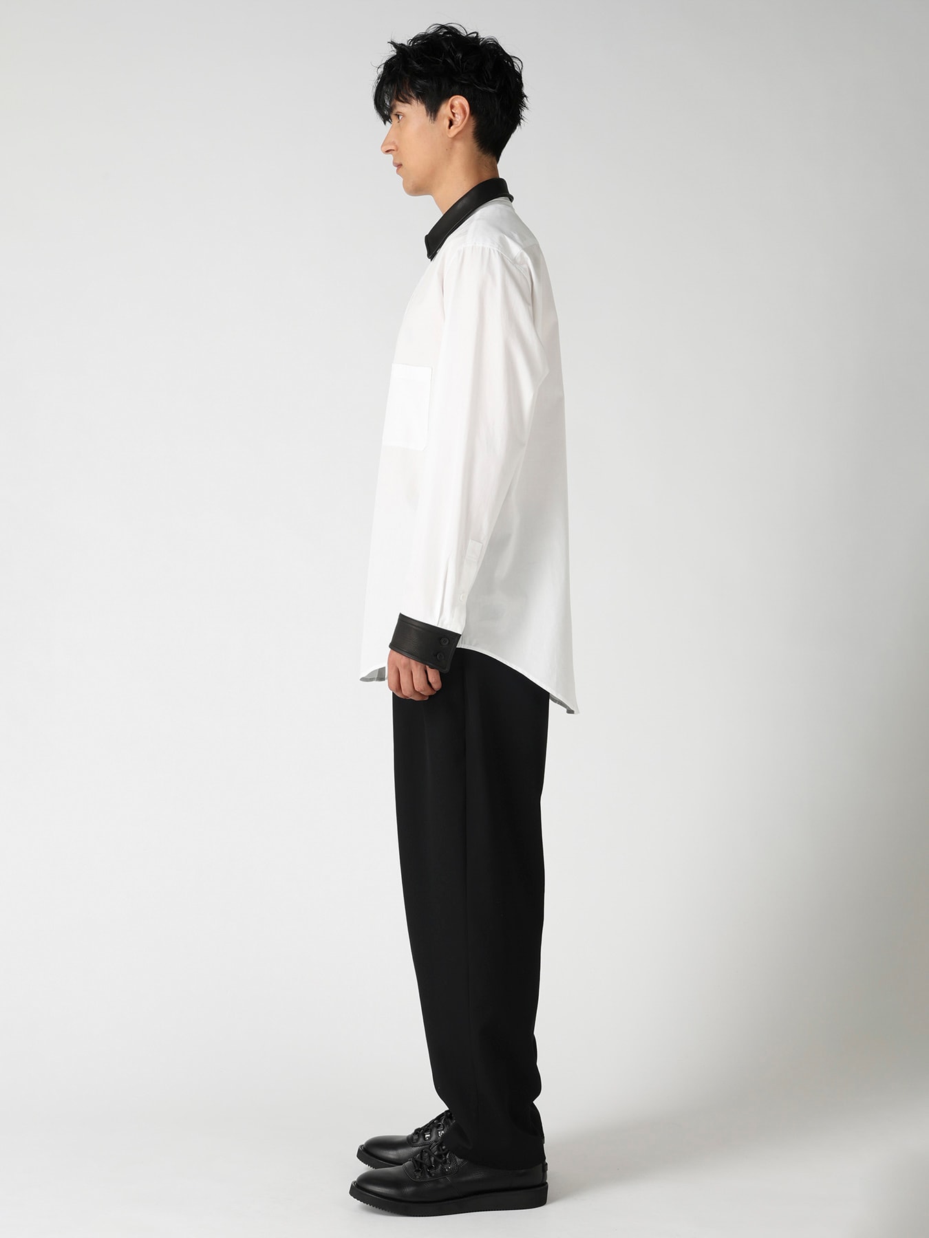 COTTON BROAD LETHER DETAIL SHIRT