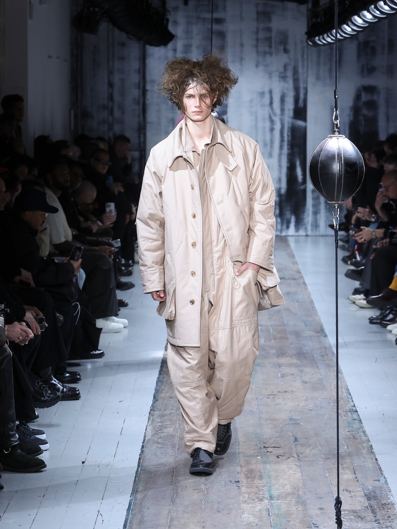 MILITARY BACK SATIN PADDED ST RAGLAN COAT