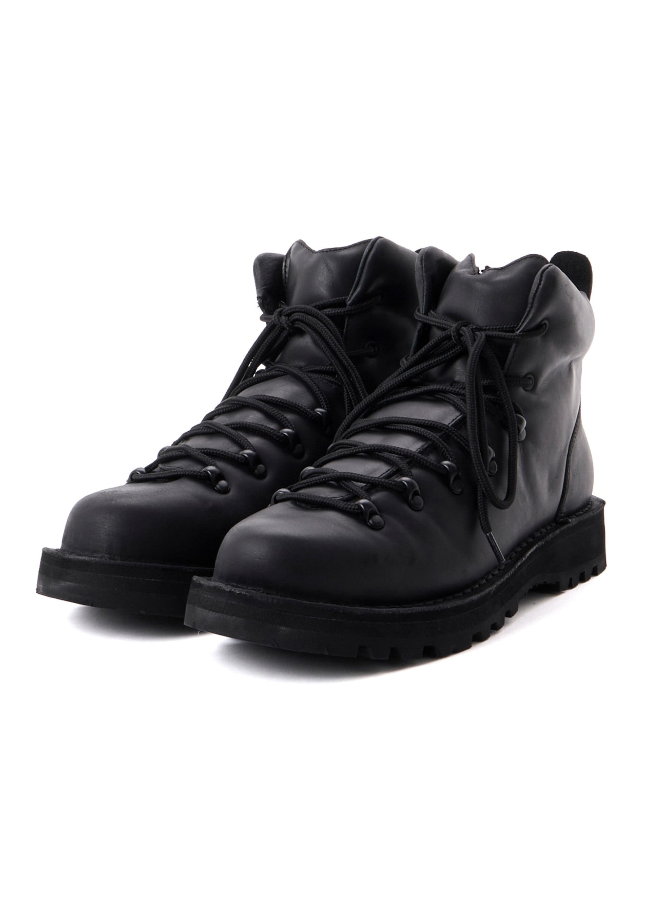 LEATHER SOFT OIL TREKKING BOOTS