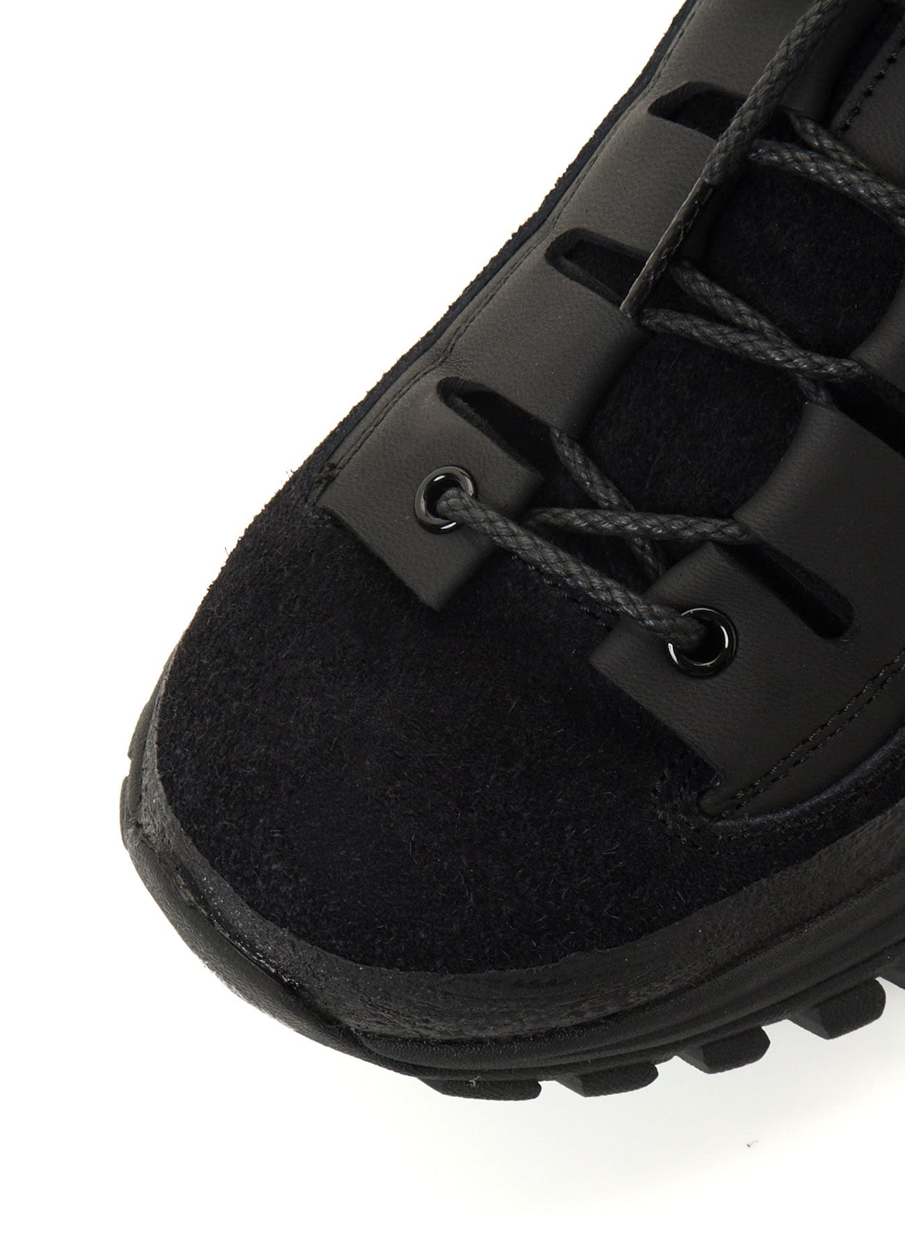 VELOUR MAT SMOOTH GHILLIE SHOES