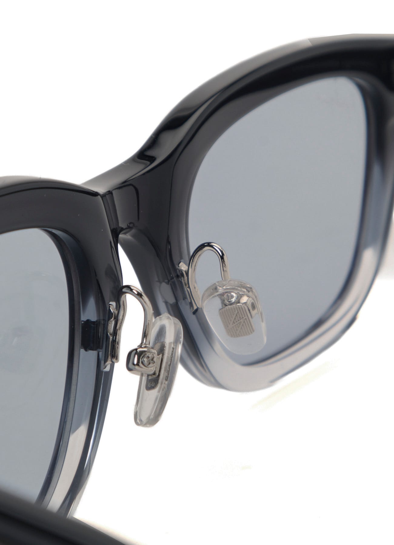 SUNGLASSES I