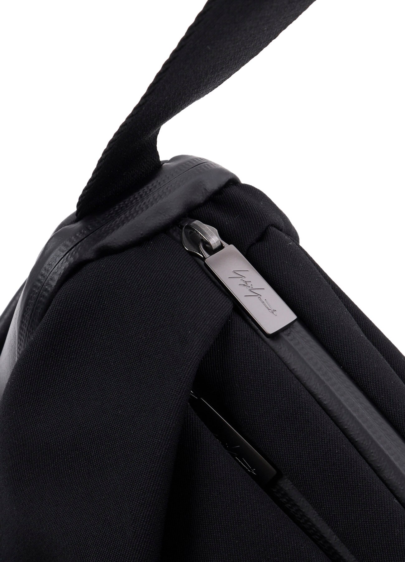 GB/LEA/NY-B DRAPE SACOCHE