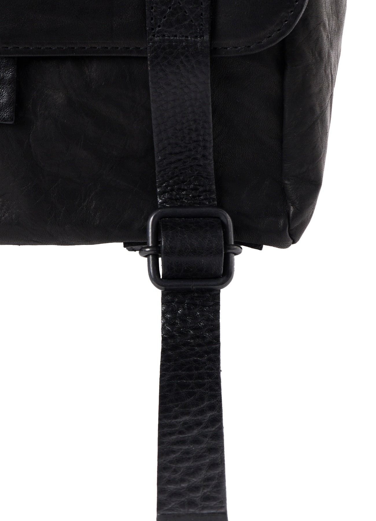 SHRINKED HORSE LEATHER MILITARY SHOULDER POUCH
