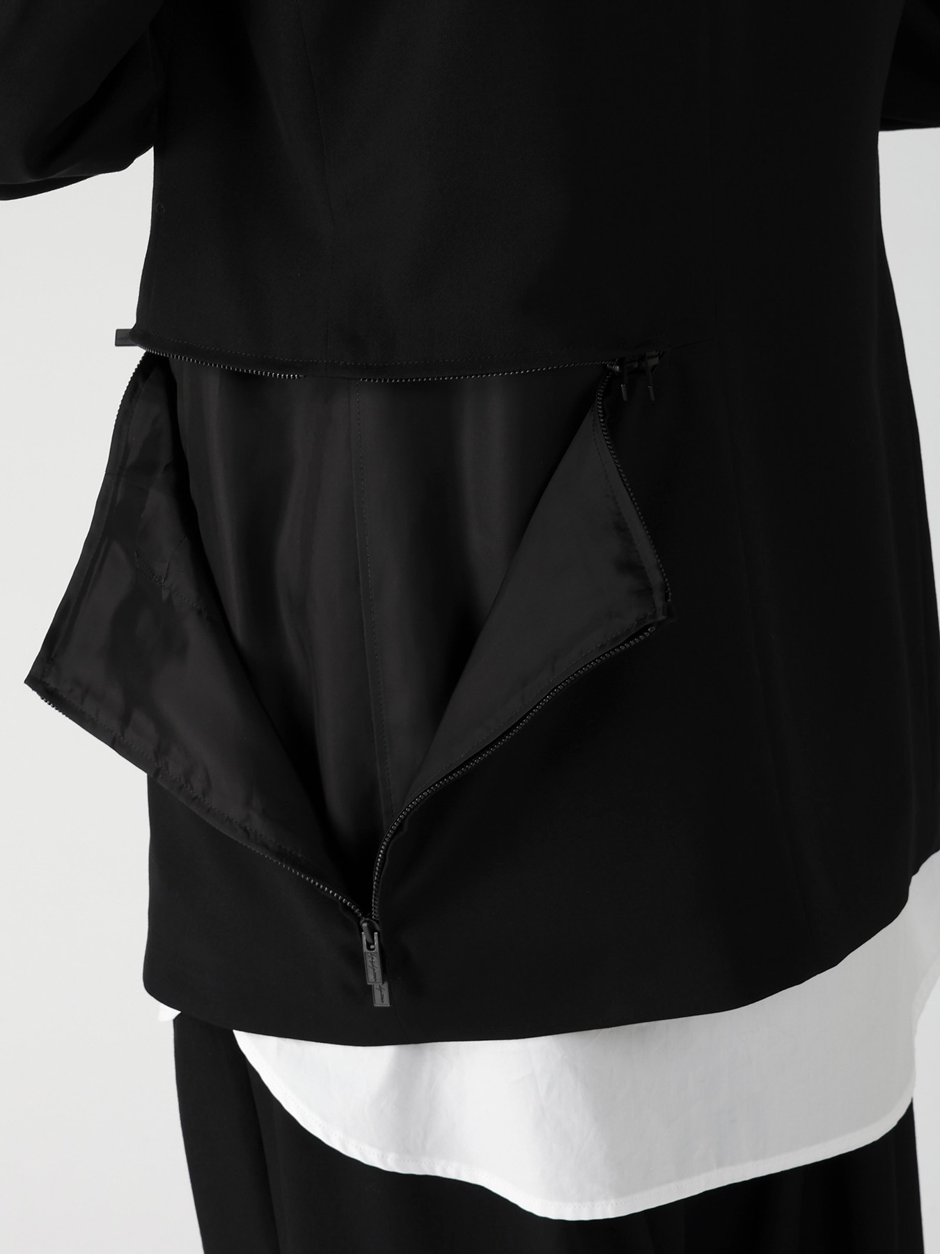 WOOL GABARDINE NOTCHED LAPEL JACKET