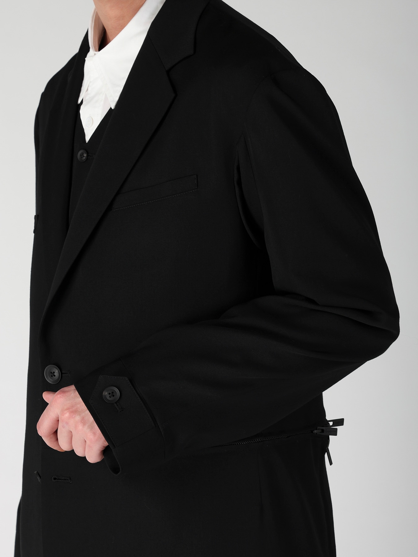 WOOL GABARDINE NOTCHED LAPEL JACKET