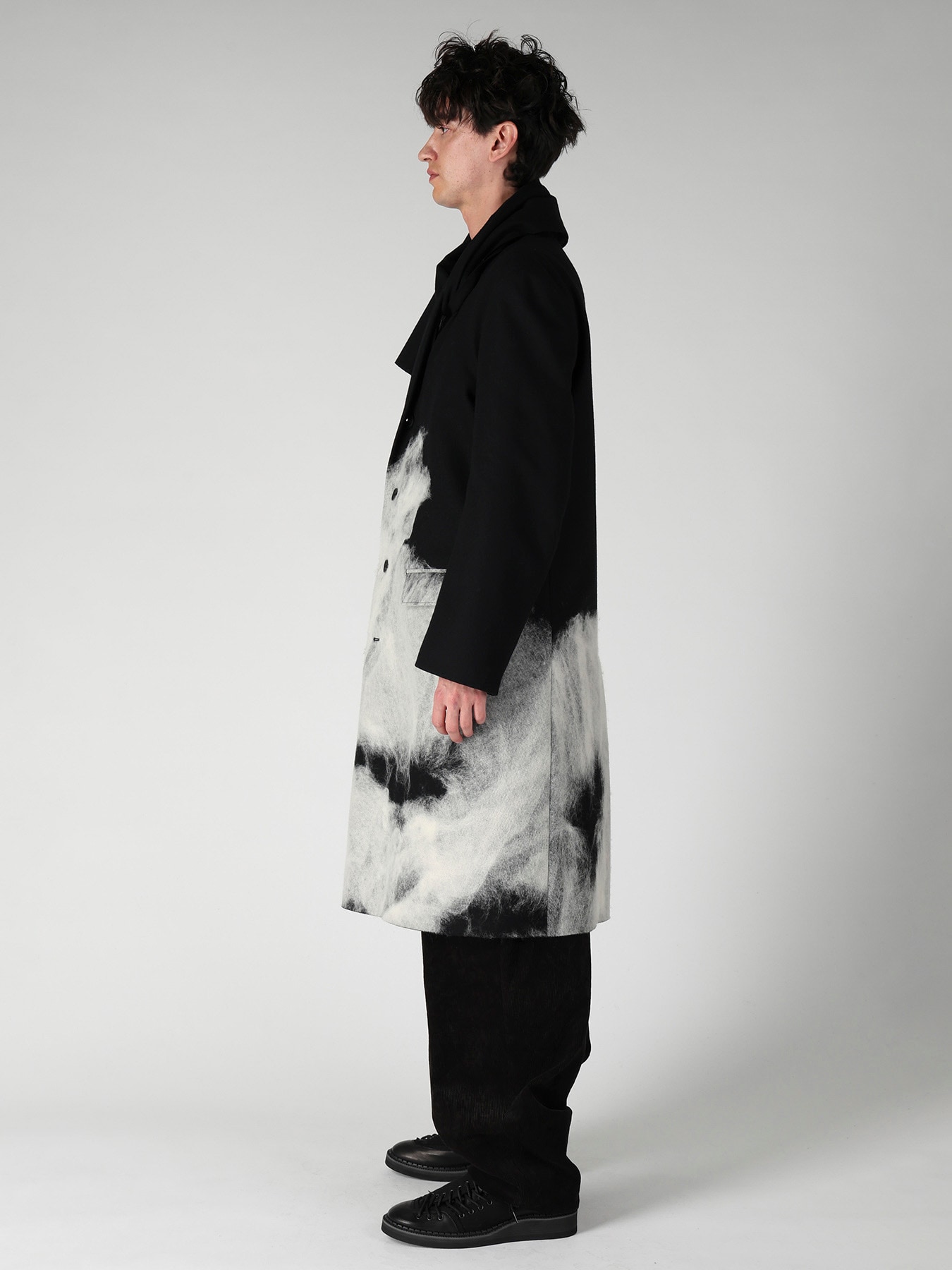 NEEDLE PUNCHED FLANNEL WHITE SCARF JACKET