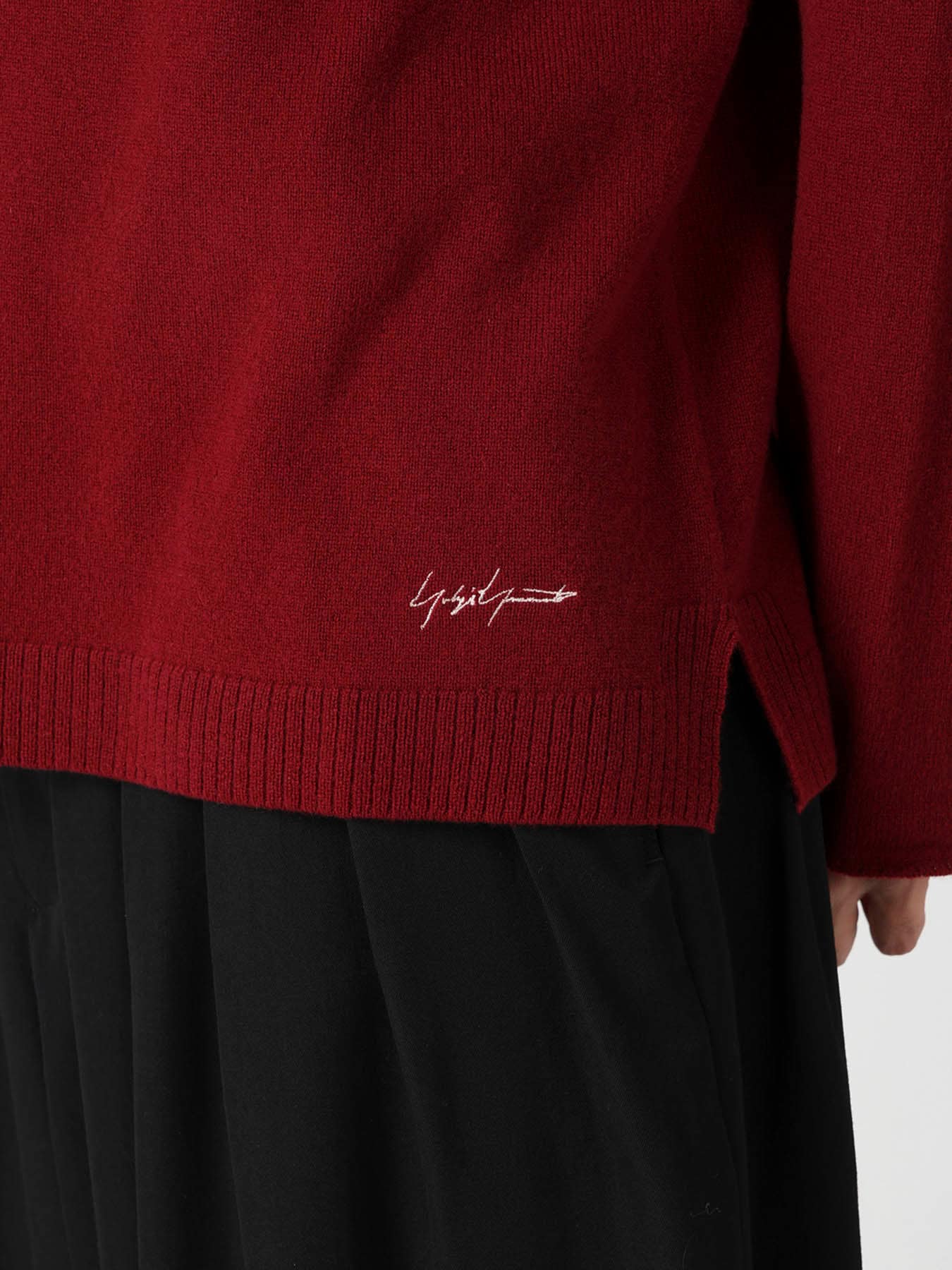 SINGLE JERSEY SIGNATURE EMBROIDERED KNIT