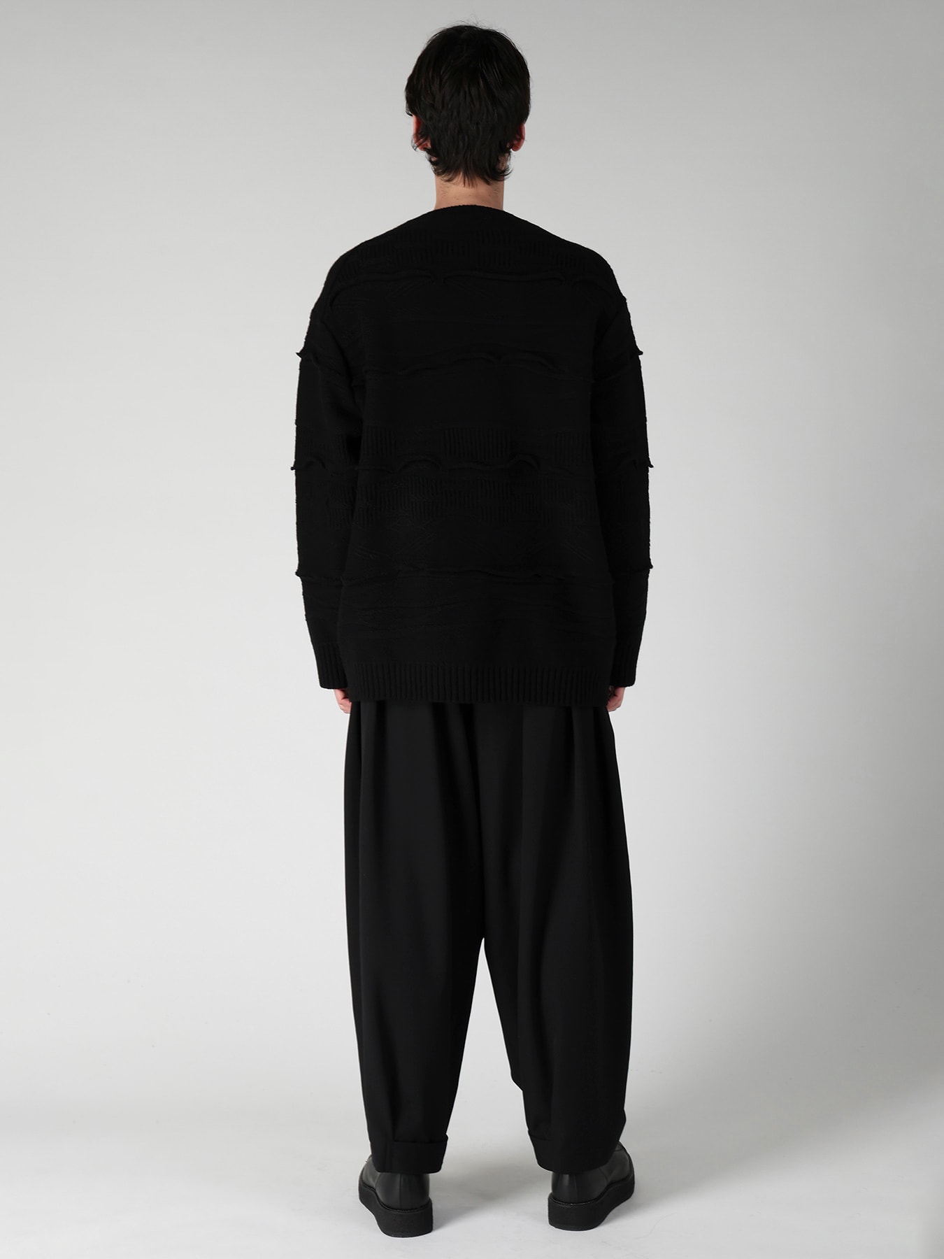 5G 1PLY RELIEF KNIT ROUND NECK PO