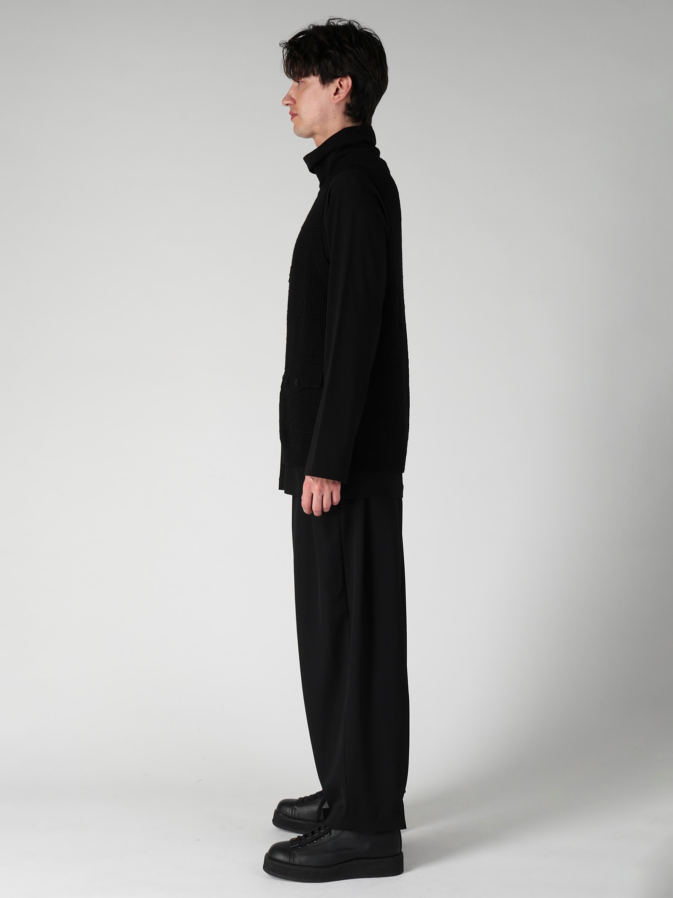 PARALLELED HALF CARDIGAN POCKET DETAIL ZIP VEST
