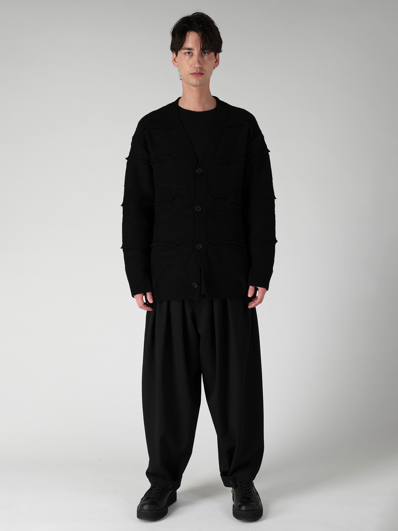 5G 1PLY RELIEF KNIT V NECK CARDIGAN