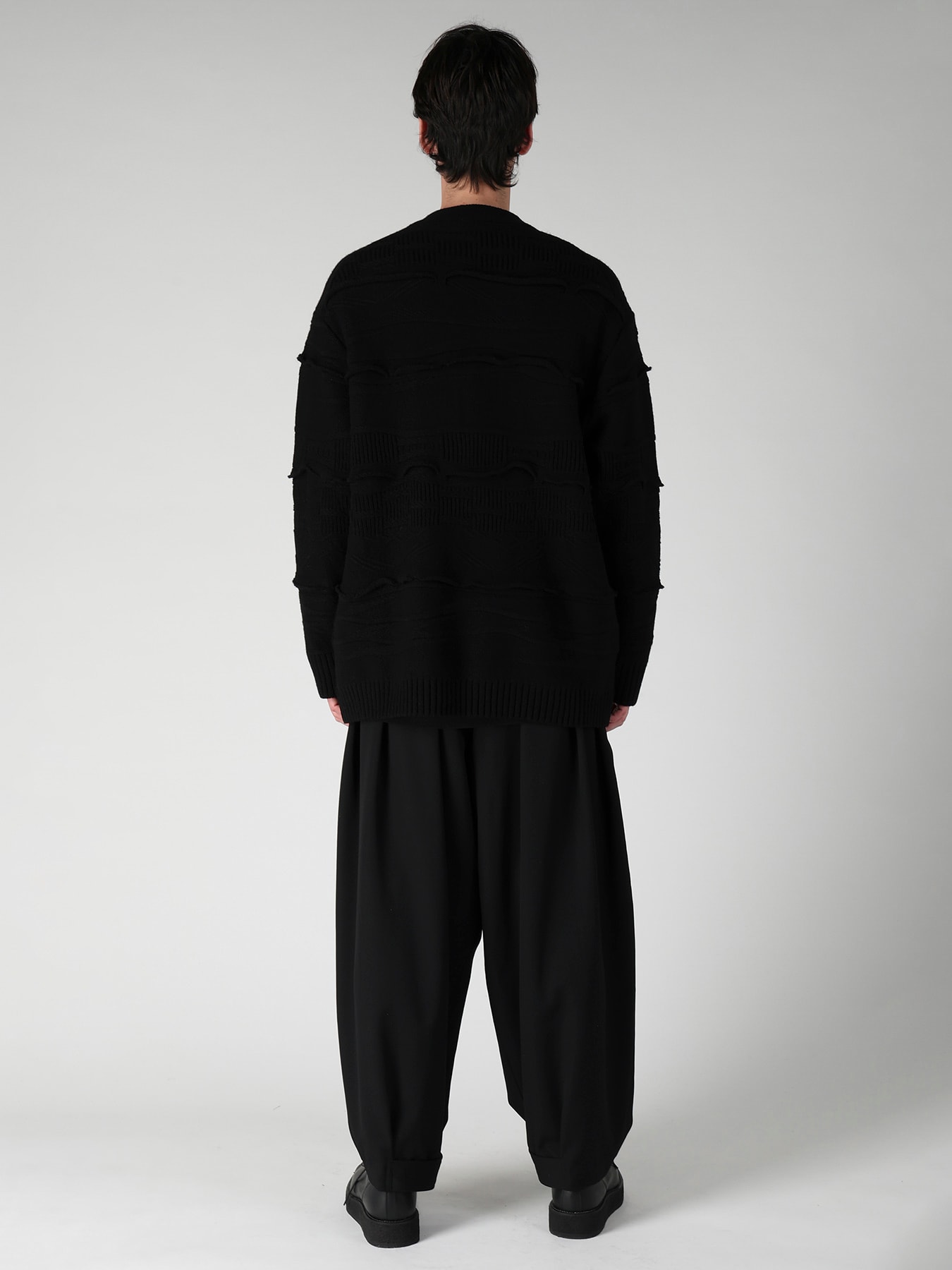 5G 1PLY RELIEF KNIT V NECK CARDIGAN