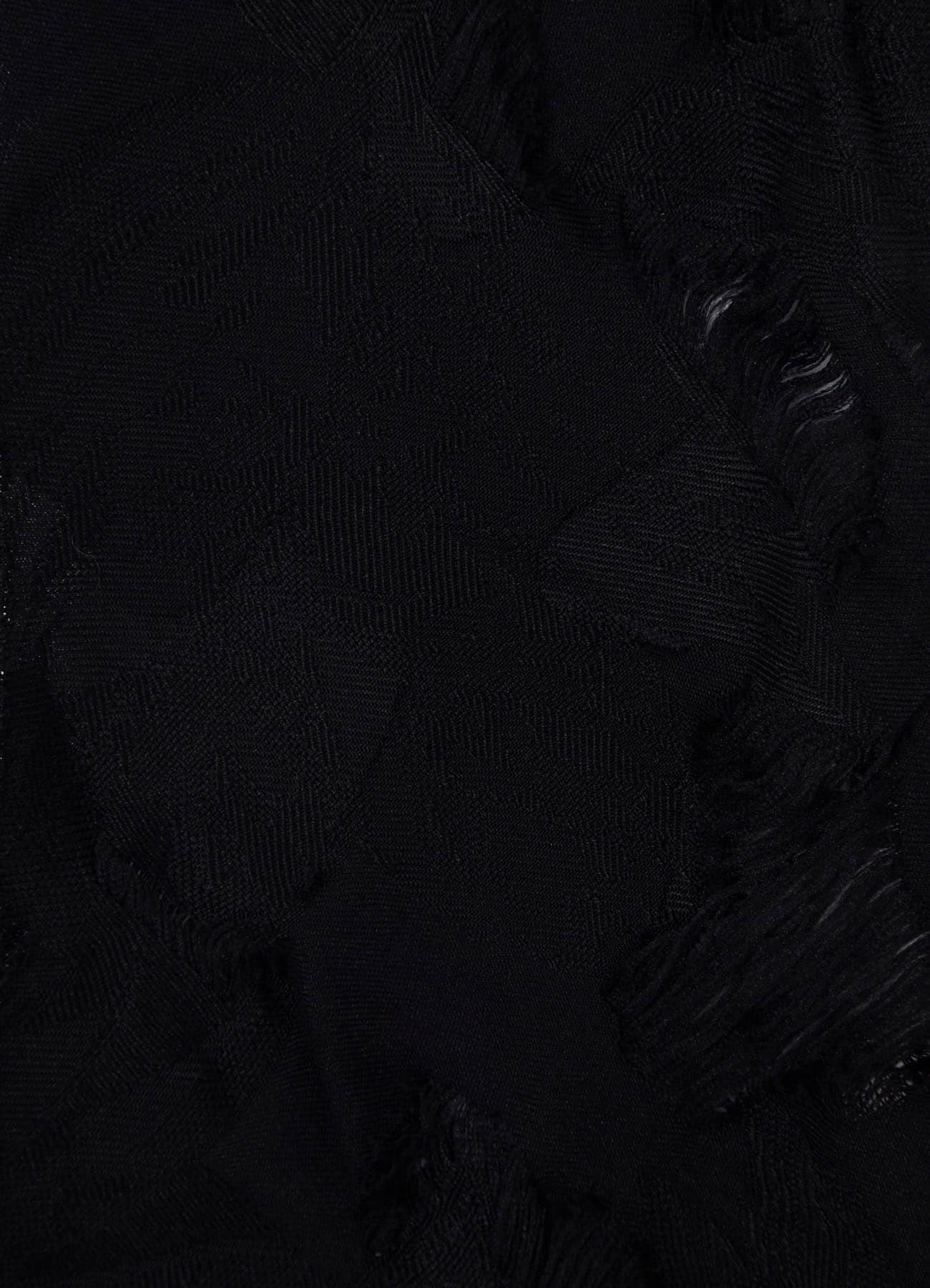 DISTRESSED FINISH SCARF