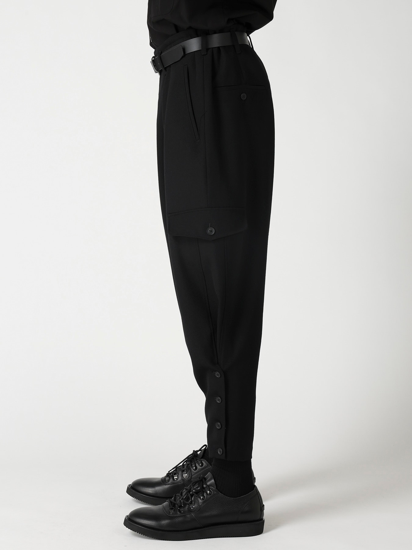 ARMY GABARDINE HEM BUTTON PANTS