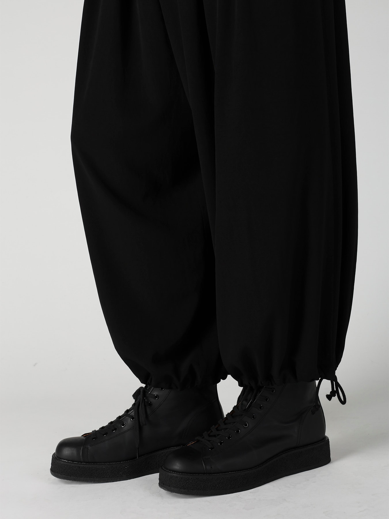 TA TUXEDO STANDARD BALLON PANTS