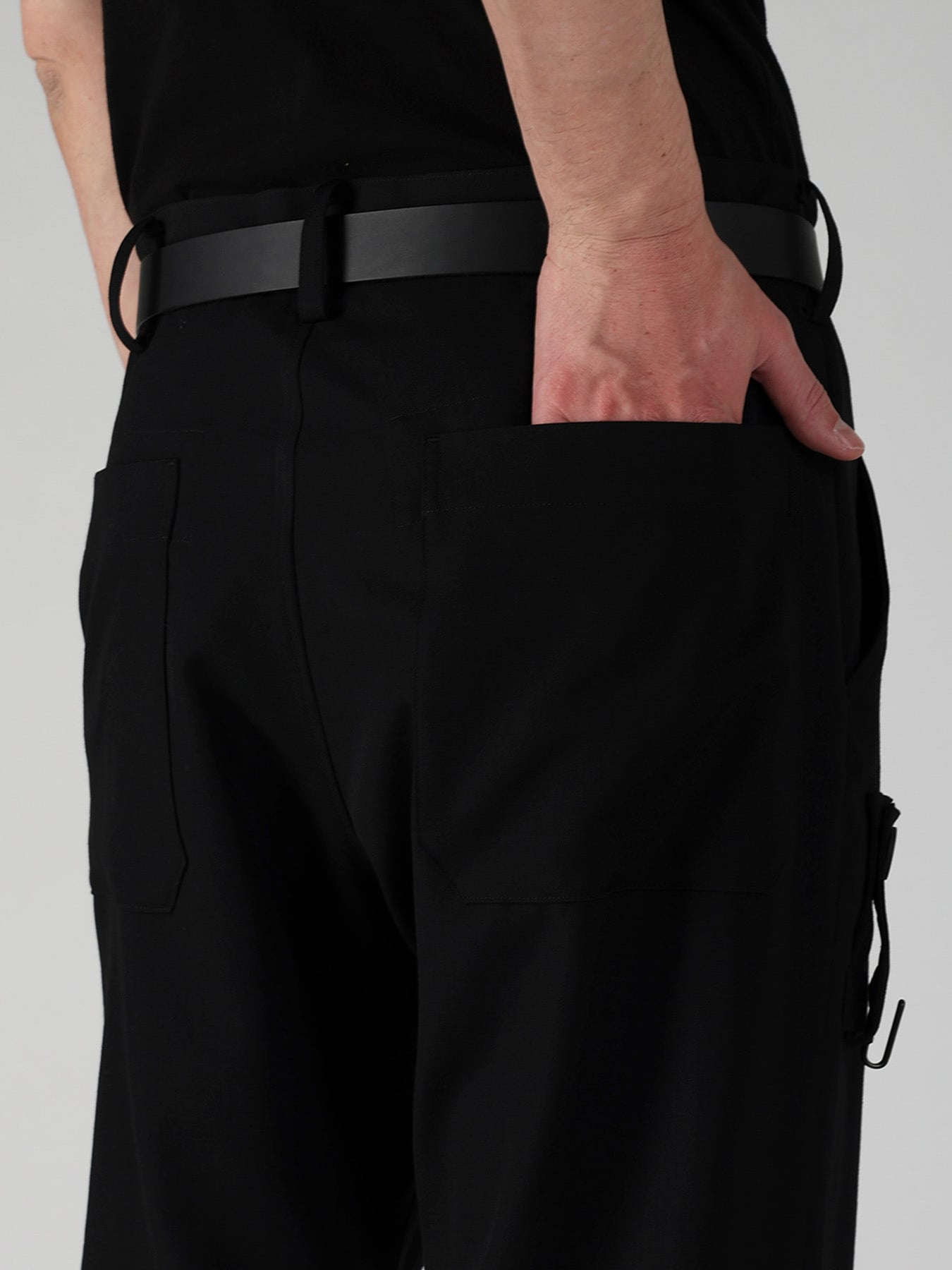 RE GABARDINE HOOK PANTS