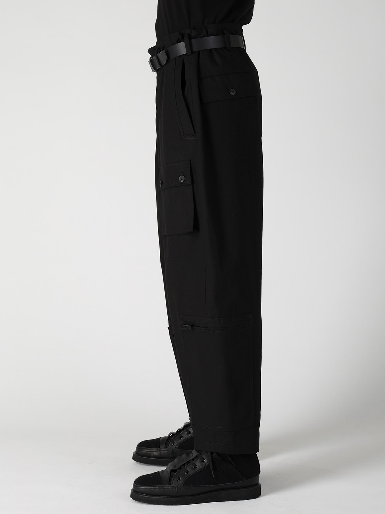 C/ RIP STOP MILITALLY ZIP PANTS