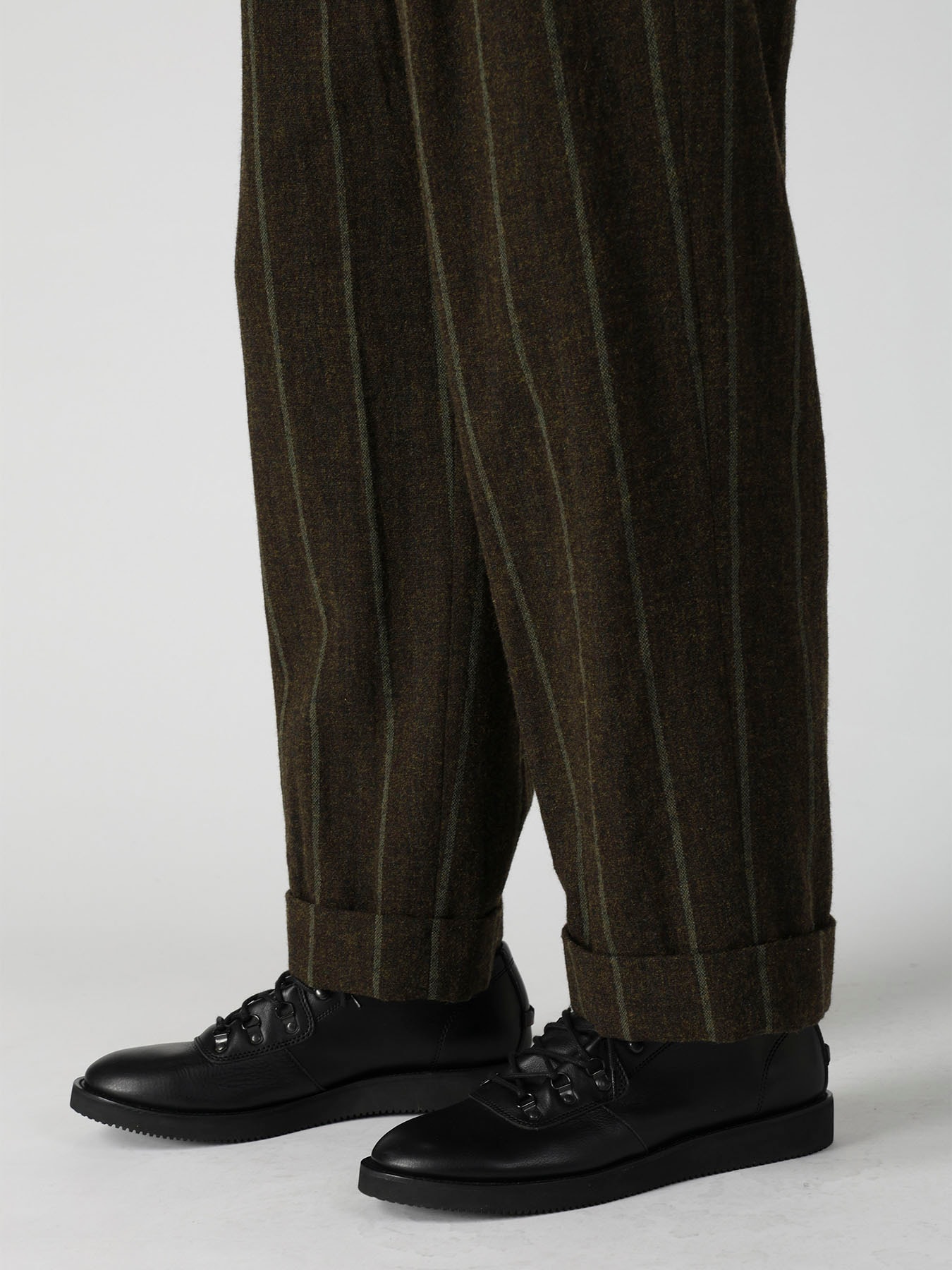 SPUN COLOR STRIPE HEM MACKIN 2 TUCKS PANTS