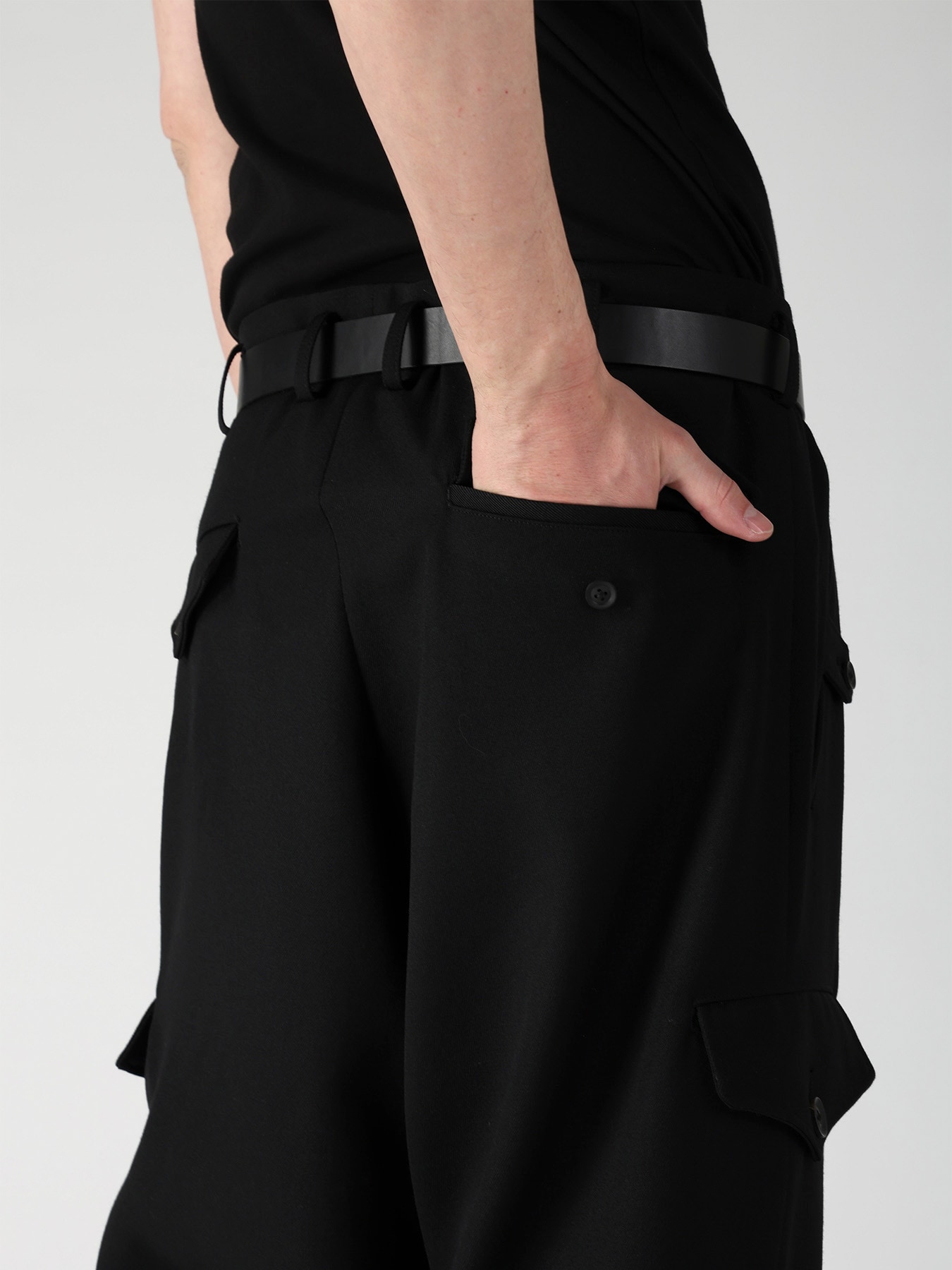 ARMY GABARDINE LACE UP HEM PANTS