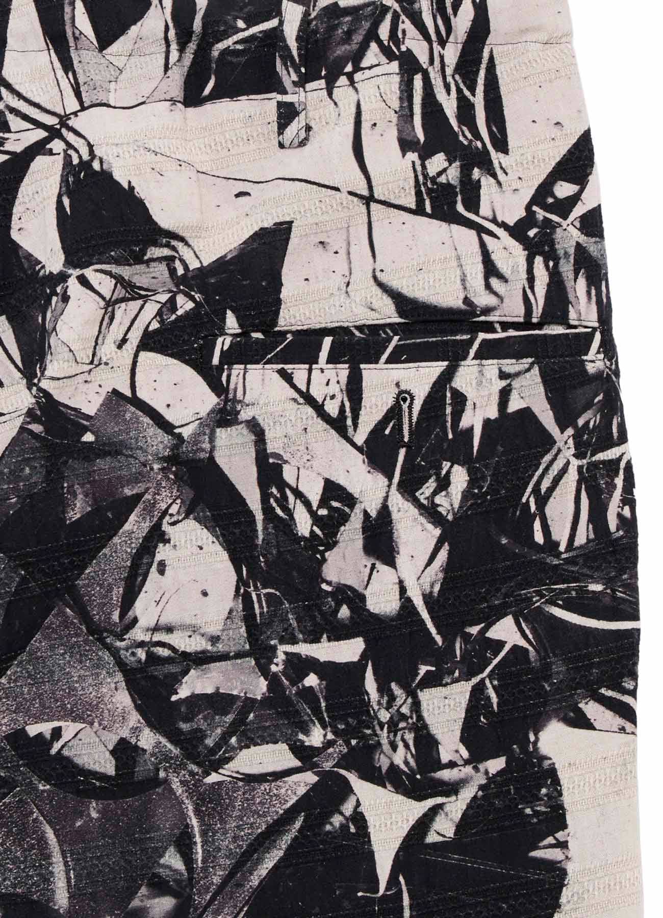 MONOCHROME SCRAP PATTERN PRINTED DRAWSTRING WAIST PANTS