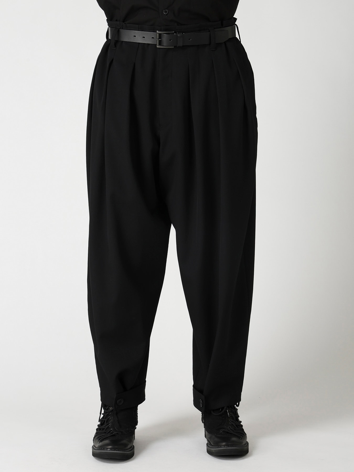 WOOL GABARDINE HEM TAB WIDE TUCK PANTS