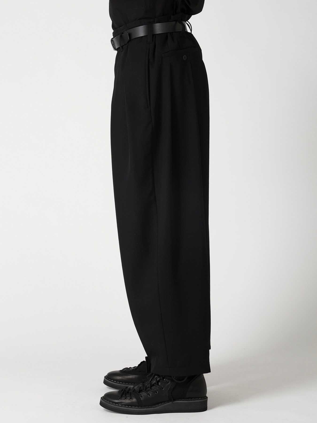 WOOL GABARDINE HEM TAB WIDE TUCK PANTS