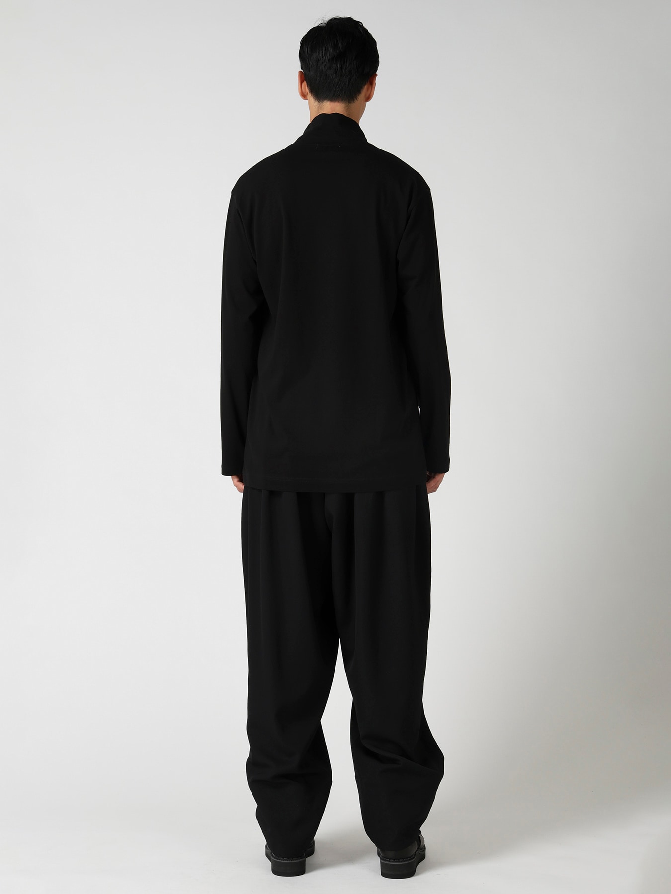 SOFT SINGLE JERSEY HIGH NECK LONG SLV TEE