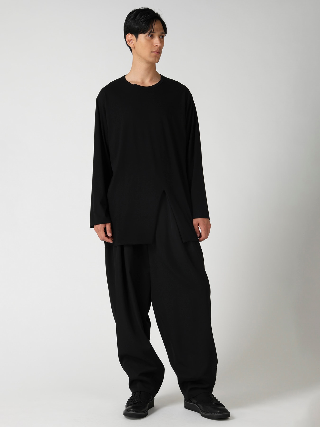 COTTON JERSEY SLIT ROUND NECK LONG SLV TEE
