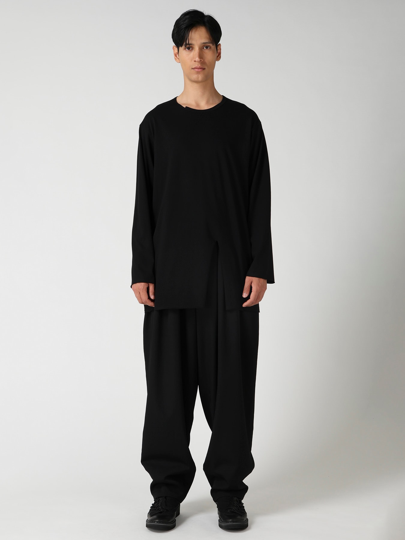 COTTON JERSEY SLIT ROUND NECK LONG SLV TEE