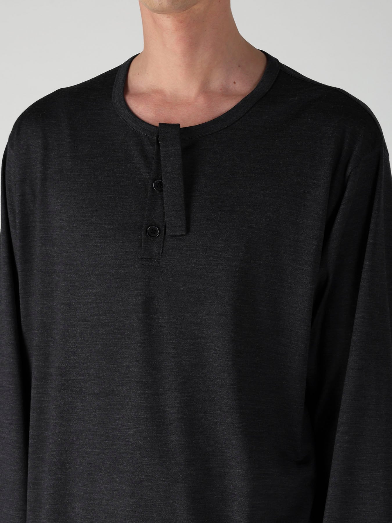 WOOL CLEAR SINGLE JERSEY FRONT DETAIL LONG SLEEVE PO