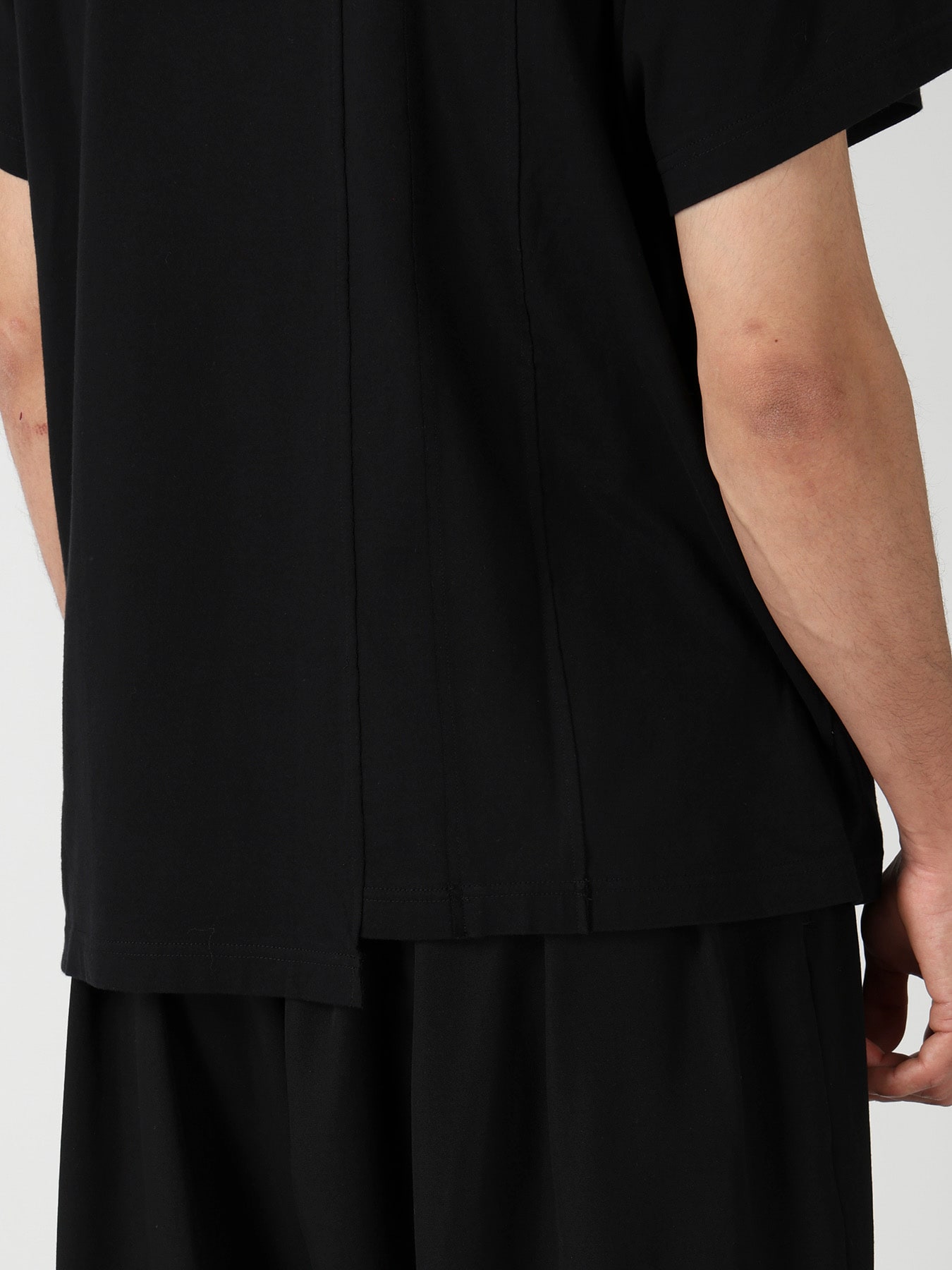 SOFT SINGLE JERSEY RE VERTICAL PANEL SHORT SLEEVE T