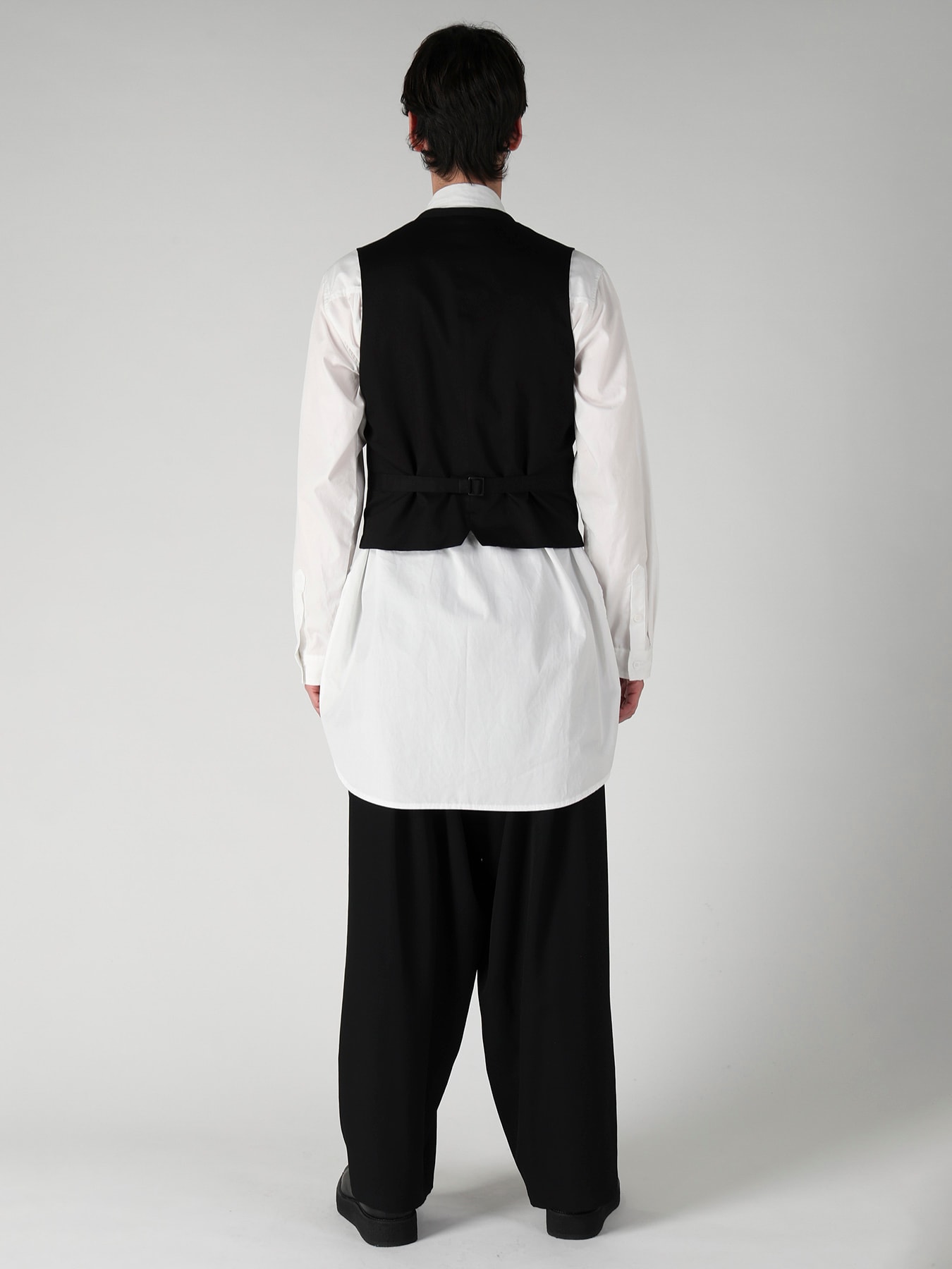 WOOL GABARDINE CHANGE POCKET VEST