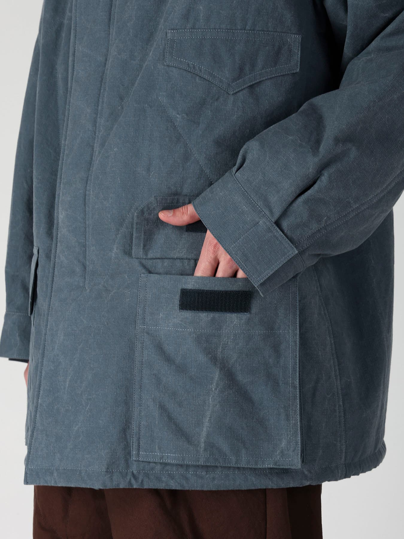 C RIP PIGMENT HOODED STITCH BLOUSON