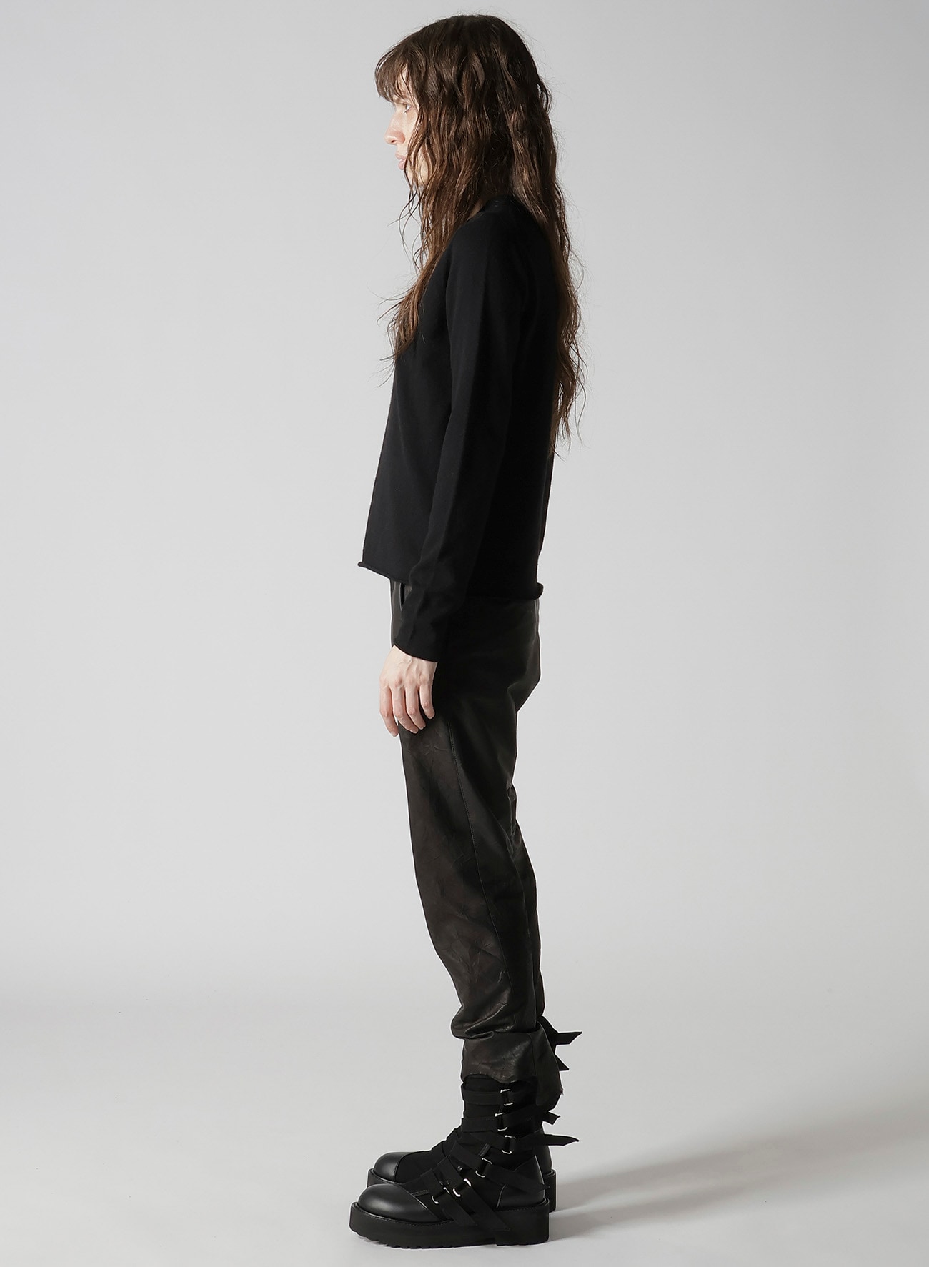 CASHMERE SINGLE JERSEY ROUND NECK SLIT KNIT