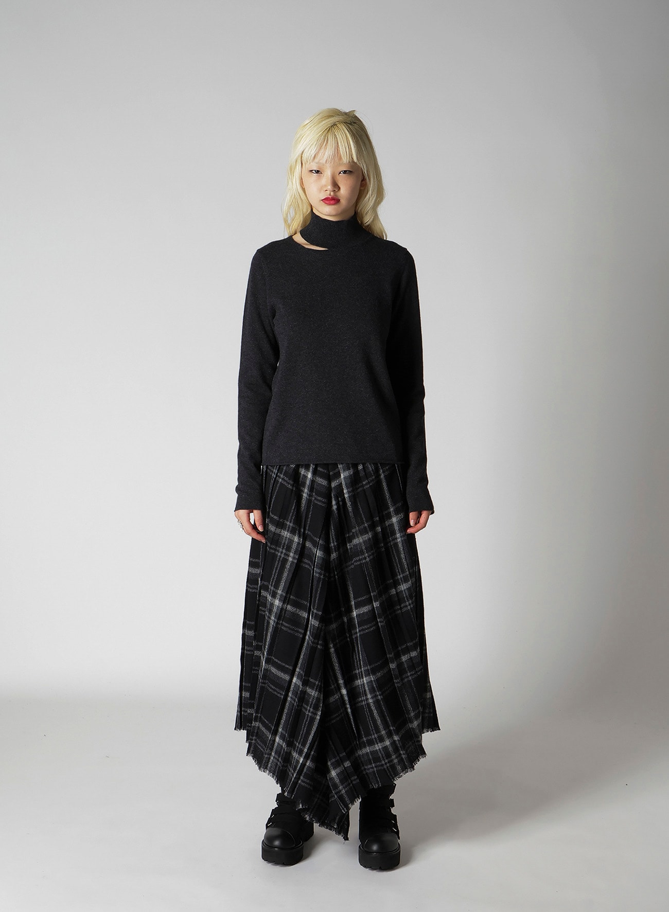 CASHMERE SINGLE JERSEY HIGH NECK SLIT KNIT
