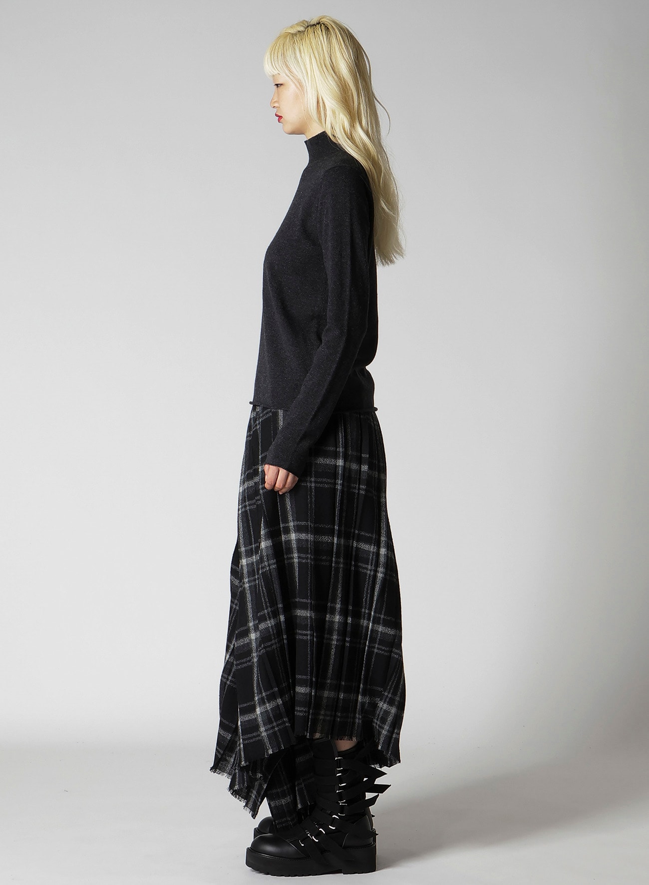 CASHMERE SINGLE JERSEY HIGH NECK SLIT KNIT