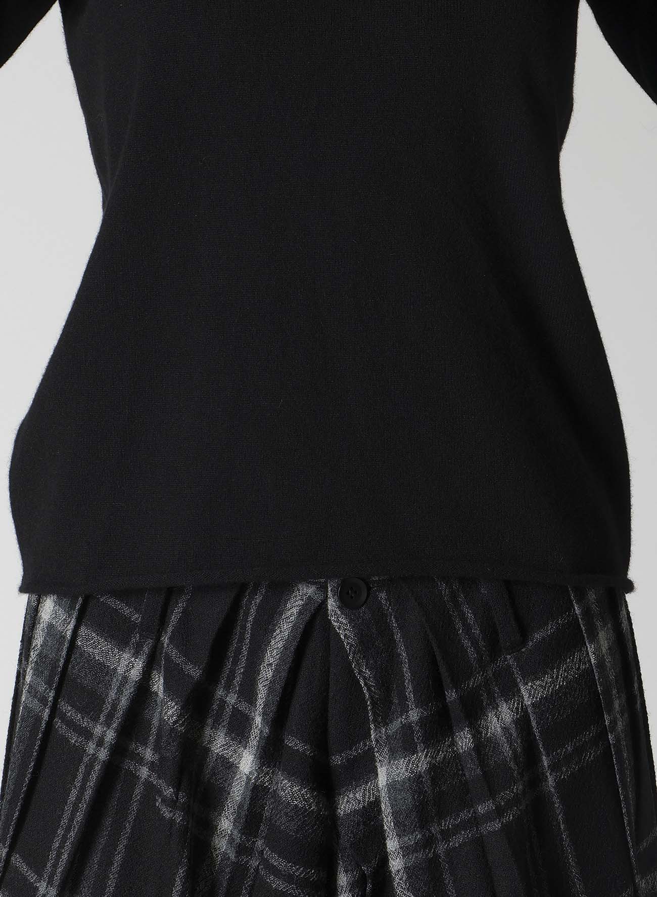 CASHMERE SINGLE JERSEY HIGH NECK SLIT KNIT