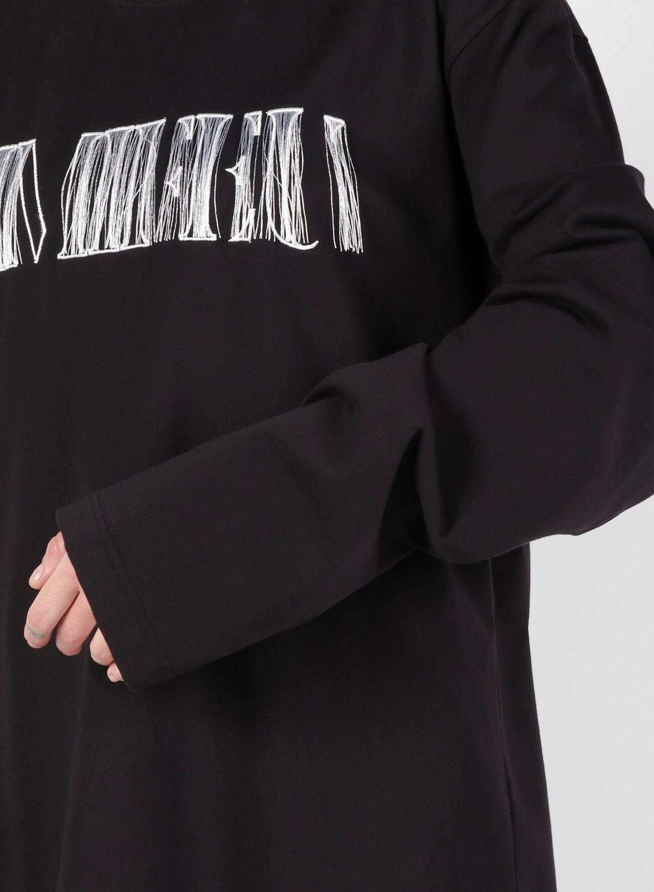 LIMI FEU Embroidery Oversize Long T(S Black): Vintage 1.1｜THE