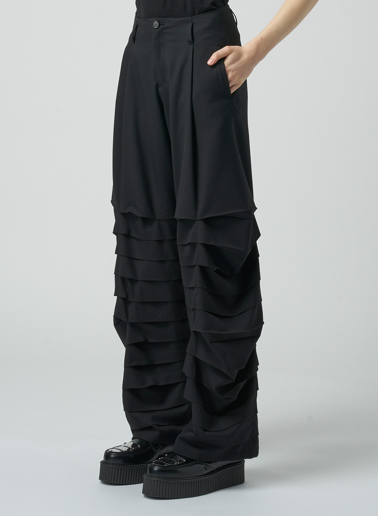 WOOL/POLYESTER SERGE PANTS WITH HORIZONTAL PLEATS(S Black