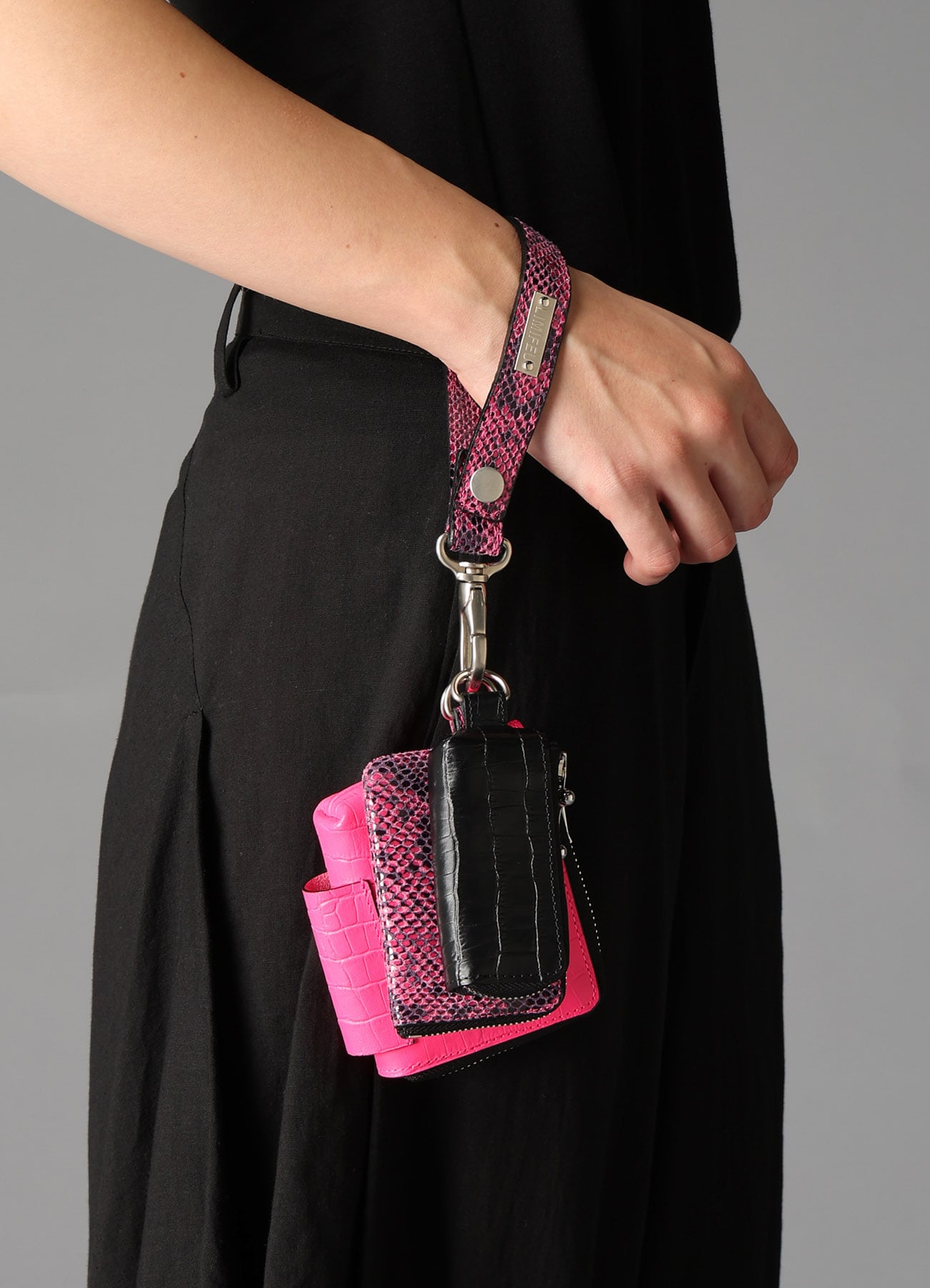 CROC+ SNAKE EMBOSSED LEATHER  3LAYERS POUCH