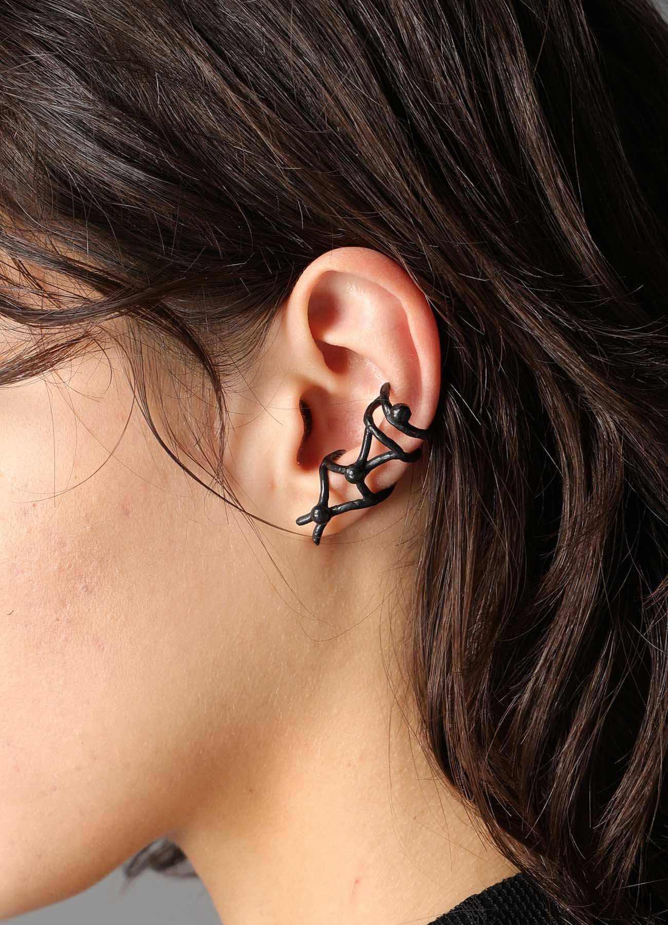 LINE TATTOO EAR CUFF A