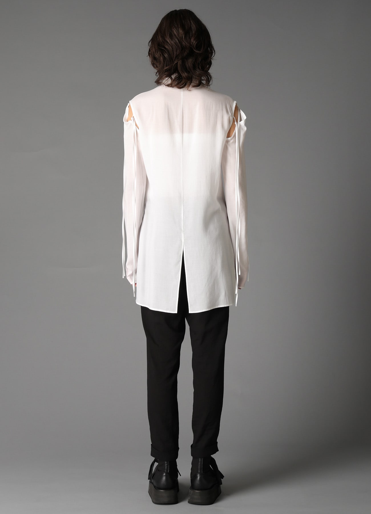 SOFT LAWN STRINGS BLOUSE