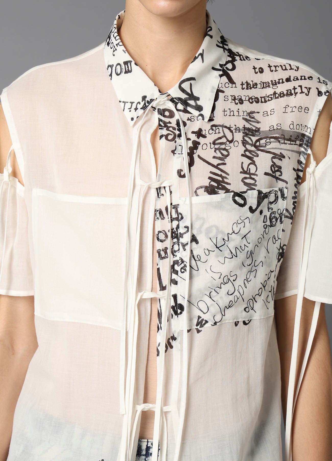 MESSAGES PT STRINGS BLOUSE B