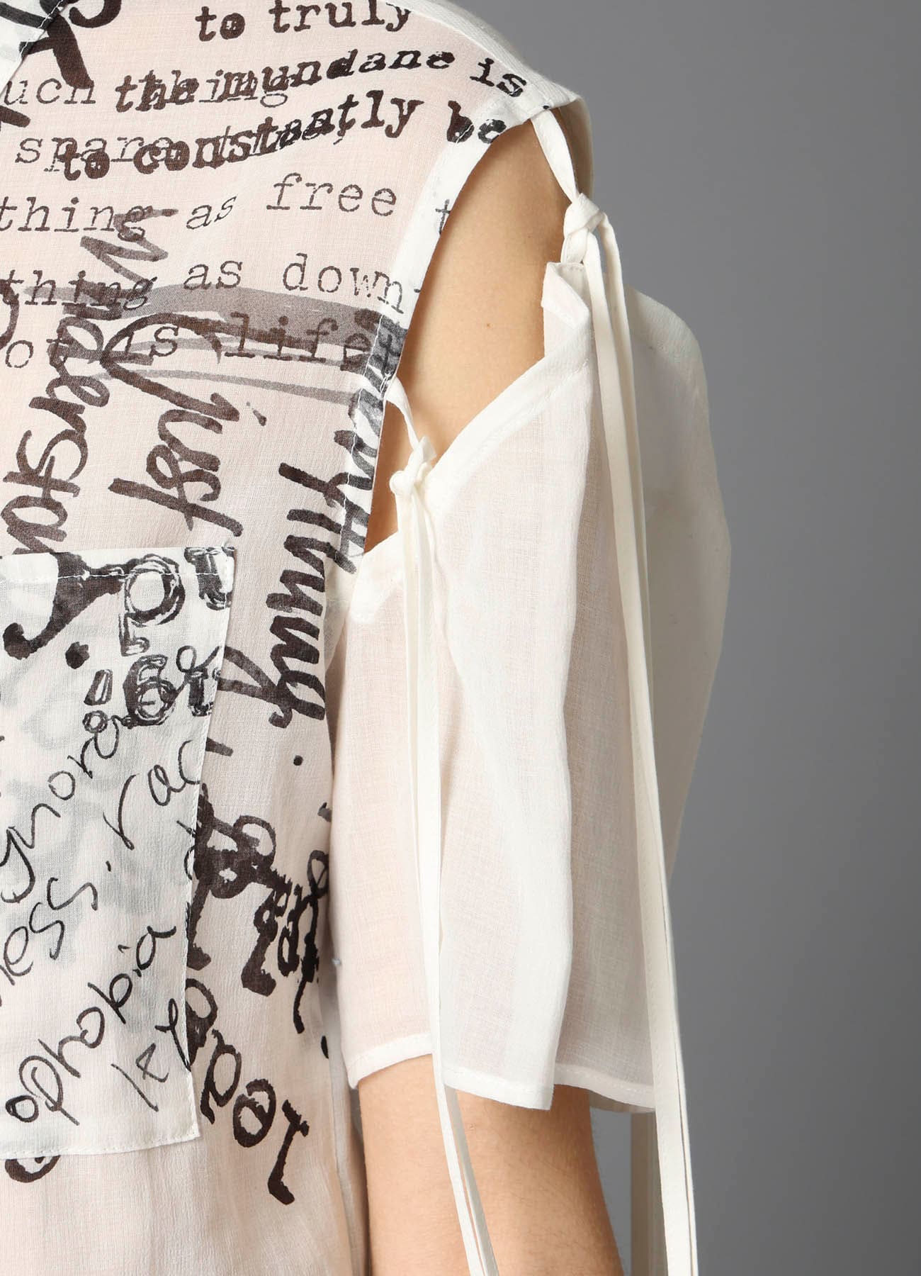 MESSAGES PT STRINGS BLOUSE B