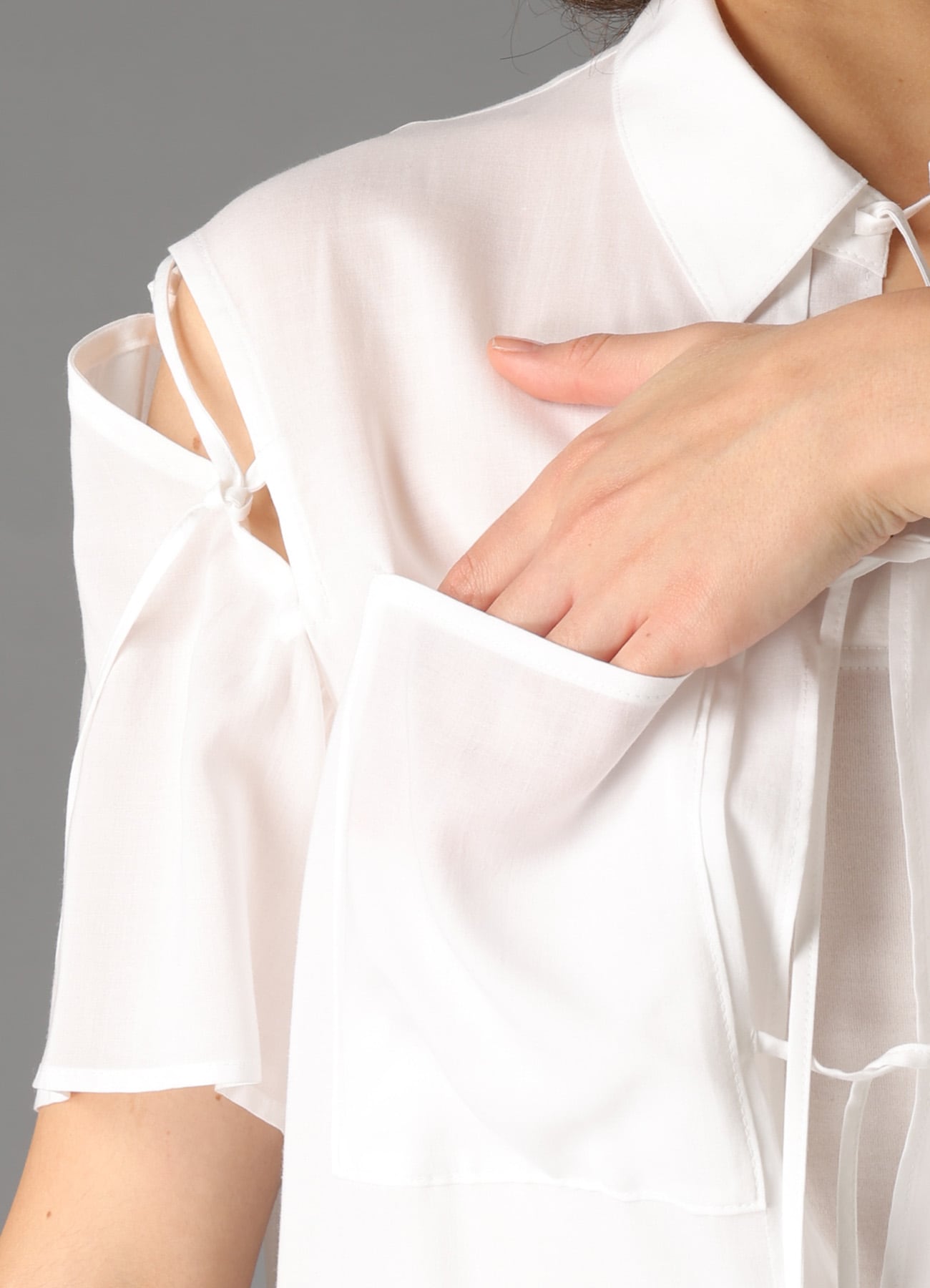 SOFT LAWN STRINGS BLOUSE B