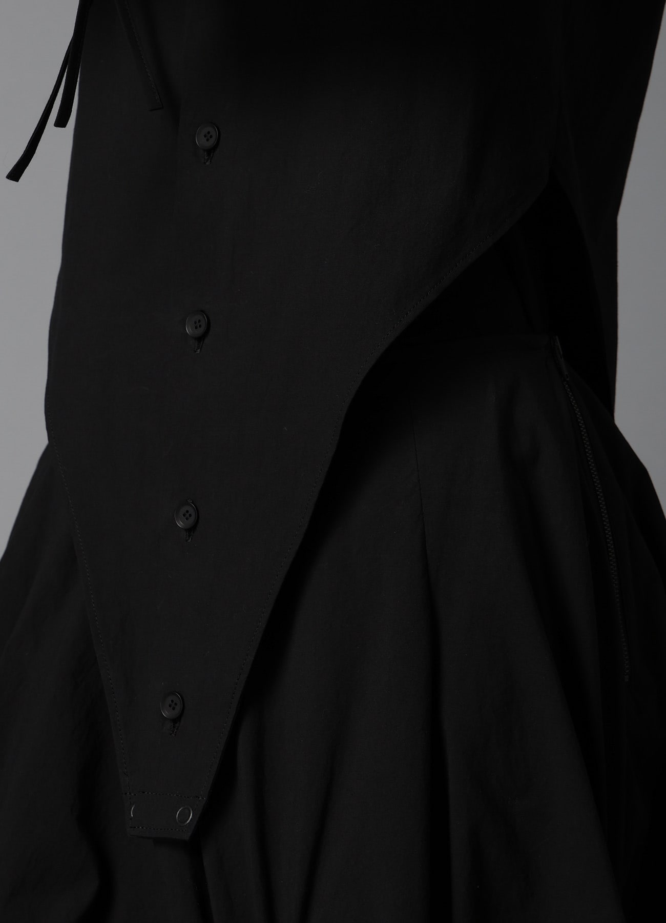 TYPEWRITER  LACE UP SLEEVE BLOUSE