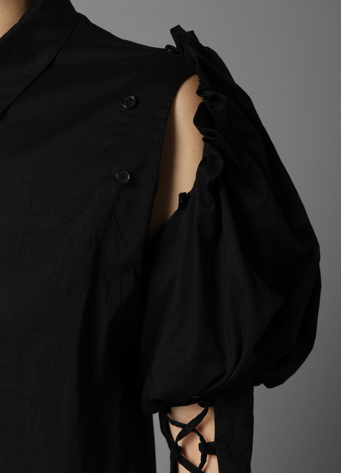 LAWN LACE UP SLEEVE BLOUSE