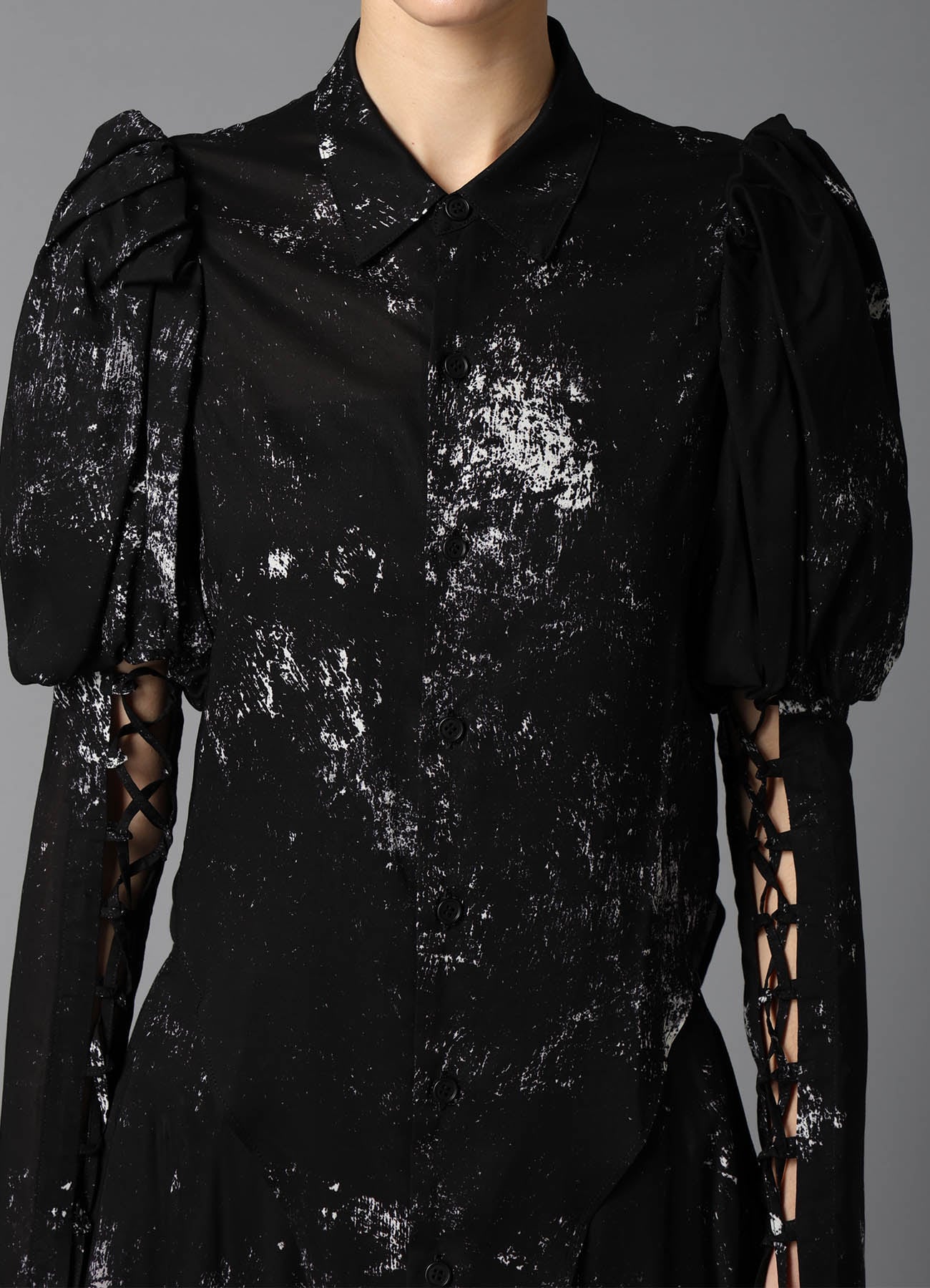 GALAXY PT LACE UP SLEEVE BLOUSE