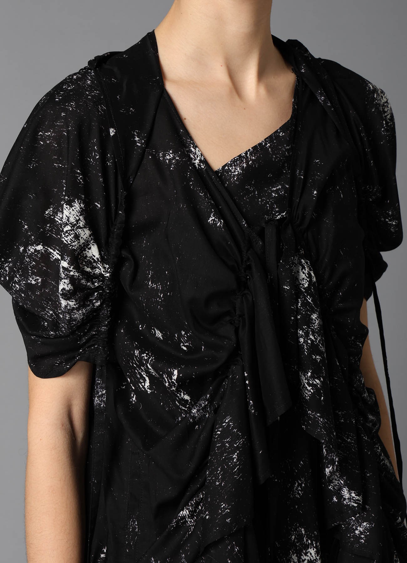 GALAXY PT GATHER BLOUSE