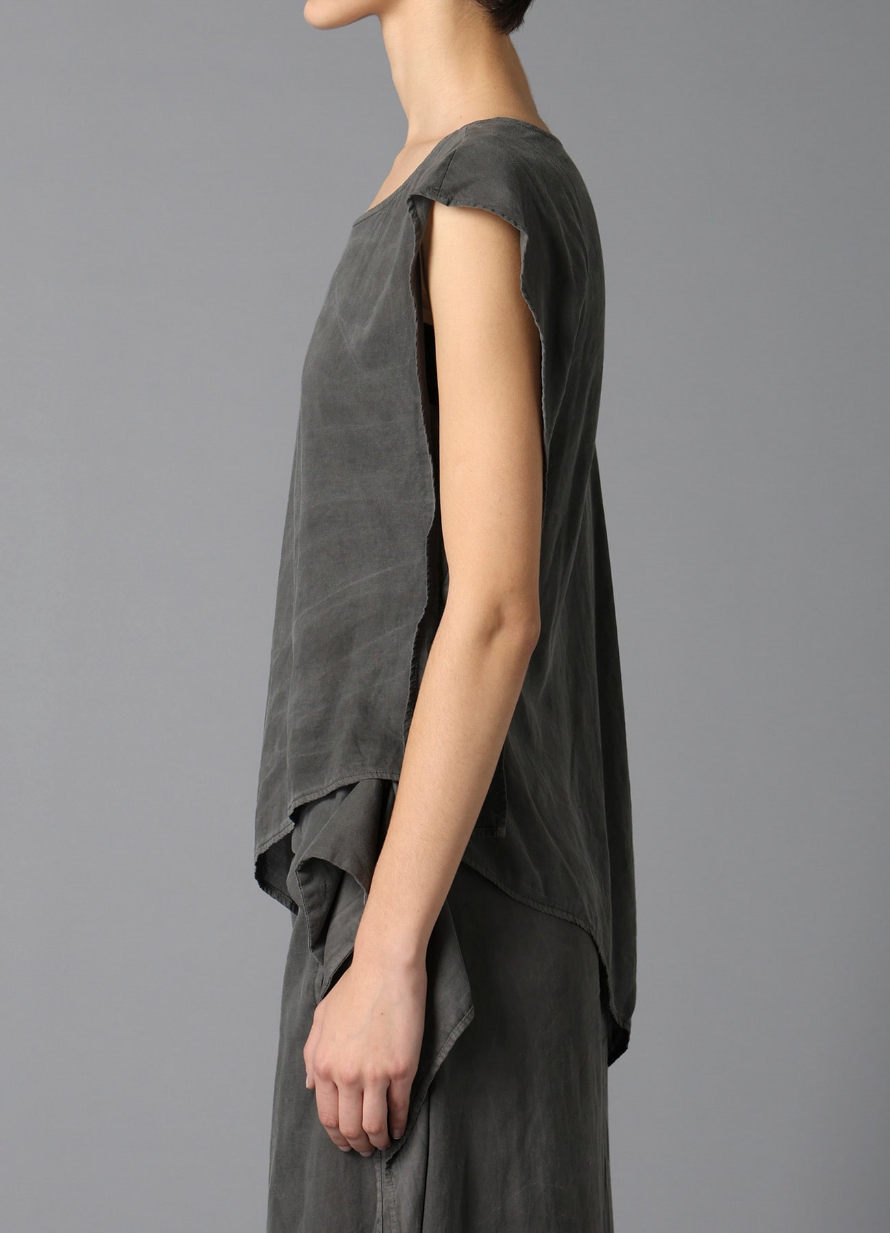 GARMENT-DYED LAWN SQUARE BLOUSE