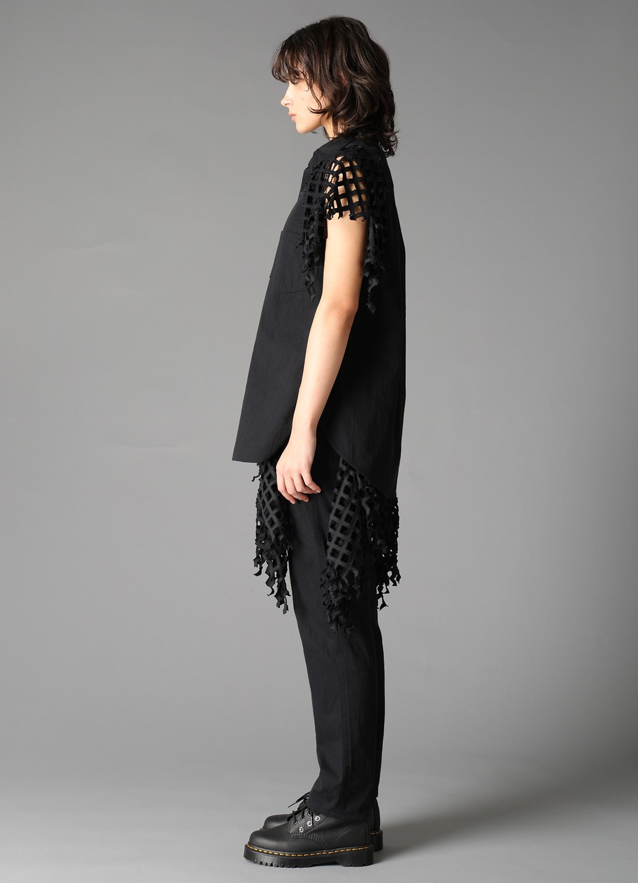 BLACK DENIM DESIGNED SLEEVE BLOUSE B